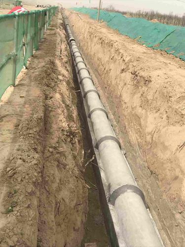 运城万荣县找懂的公路安装废水水泥管道安装,小工也行,要干活利